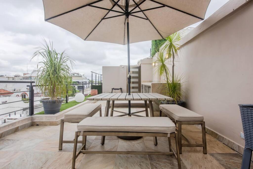 Location- 3-bdr Penth-150 Mbps- Pool- Priv Rooftop