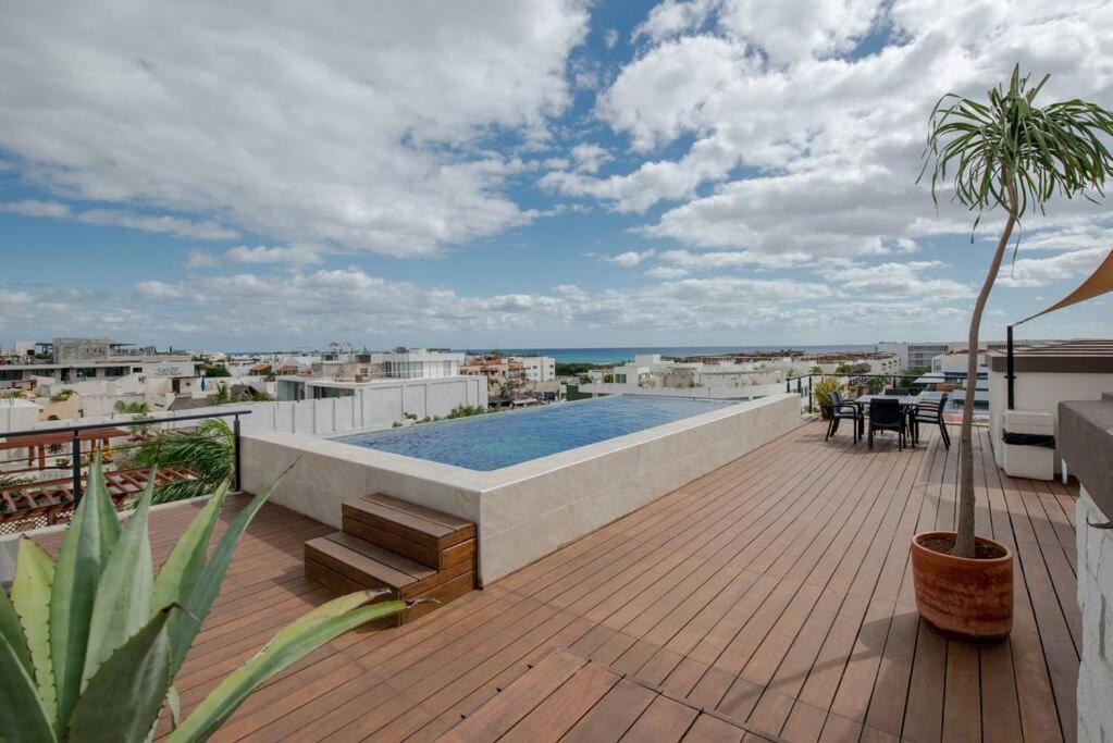 Location- 3-bdr Penth-150 Mbps- Pool- Priv Rooftop