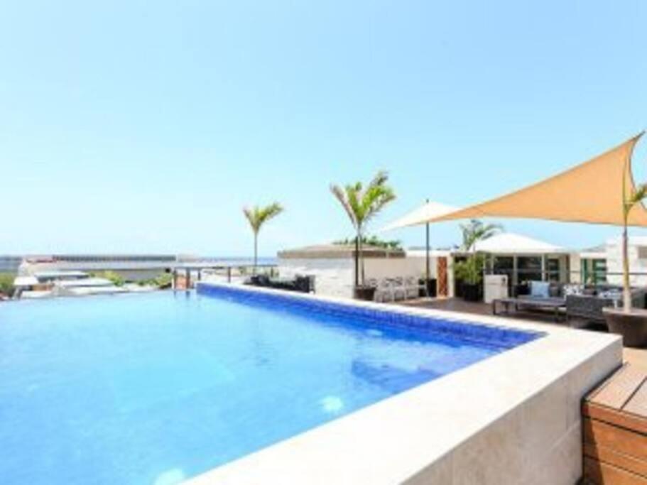 Location- 3-bdr Penth-150 Mbps- Pool- Priv Rooftop *
