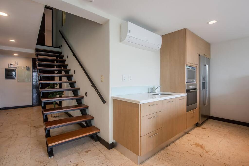Location- 3-bdr Penth-150 Mbps- Pool- Priv Rooftop Playa del Carmen